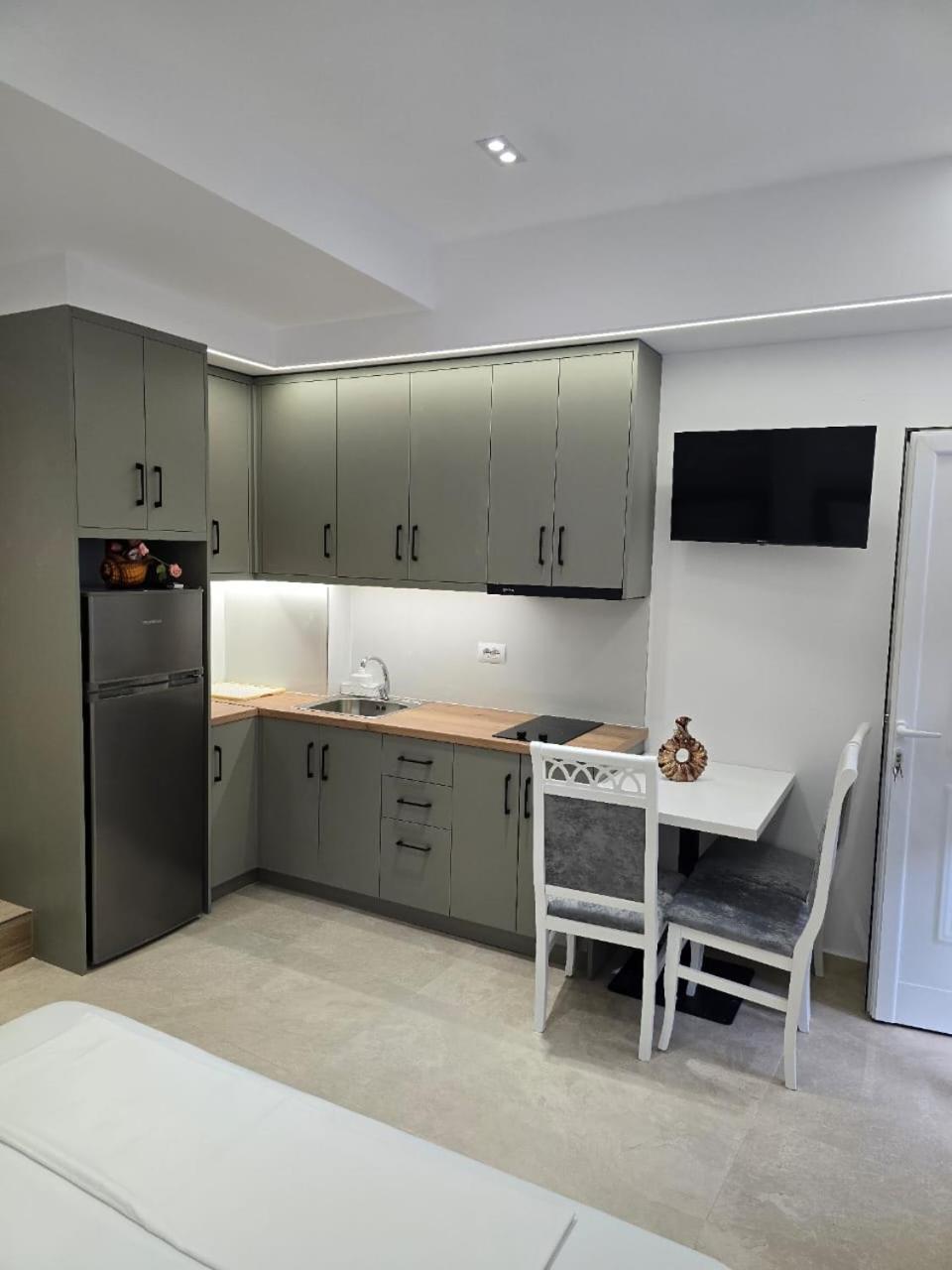 Aila Apartment Sarandë Exterior foto