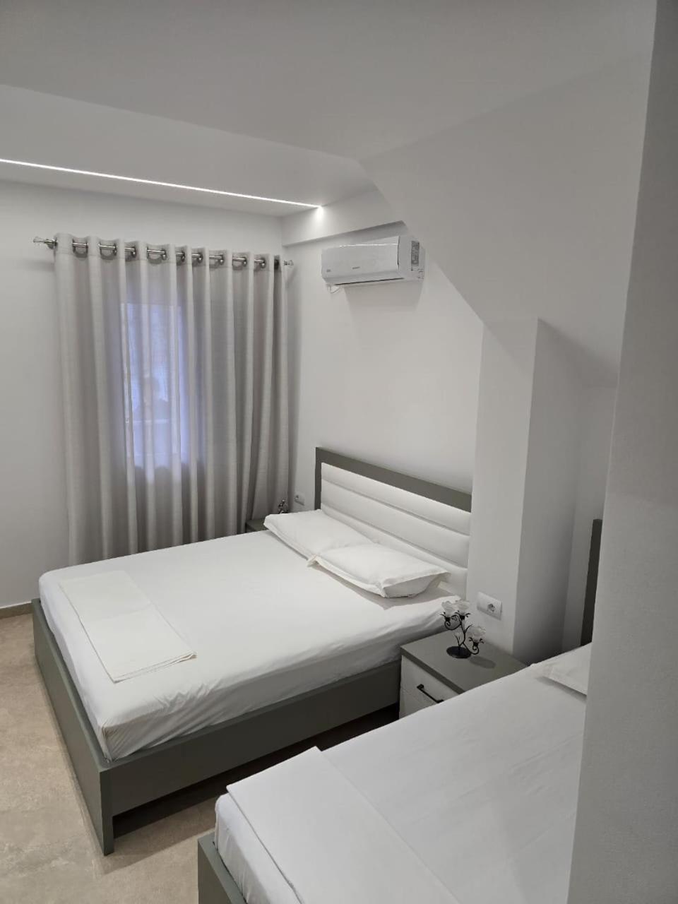 Aila Apartment Sarandë Exterior foto